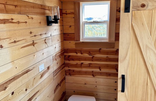 Frenchtown Cabin | Charming Tiny Home in Frenchtown, easy commute to Missoula
