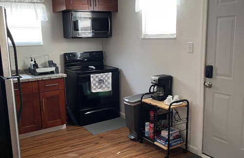 Winter Haven House | Charming Town House — 10 Minutes from the Legoland Park and Downtown