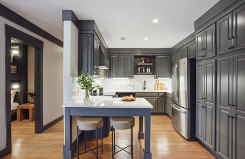 Old West Broad Neighborhood Condo | Charming Townhome | Free Parking
