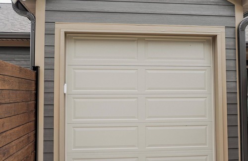 Lincolnton House | Charming townhome Lincolnton - perfect for fishing tournaments or lake getaway!