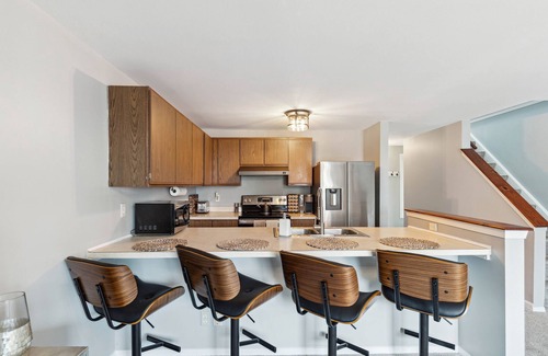 Clay House | Charming Townhome Retreat
