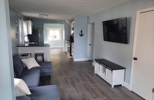 Battle Creek Cottage | Charming, updated 3-bedroom cottage on Fine Lake