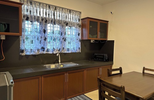 Panadura House | Charming upper level 2-bedroom house in tranquil Panadura with WiFi, AC