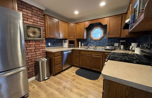 Front Park House | Charming Urban OasisnConveniently located on a small historic street.