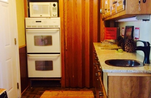 Strawberry Cabin | Charming Strawberry, Twin Bridges Cabin close to Sierra at Tahoe, American River