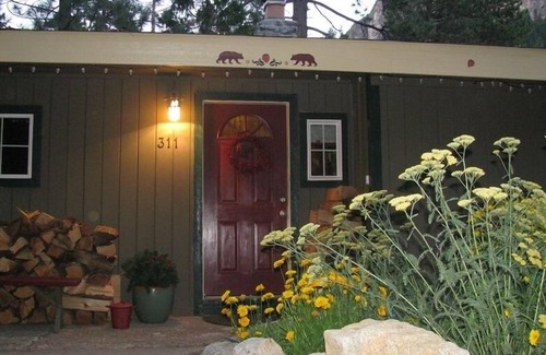 Strawberry Cabin | Charming Strawberry, Twin Bridges Cabin close to Sierra at Tahoe, American River