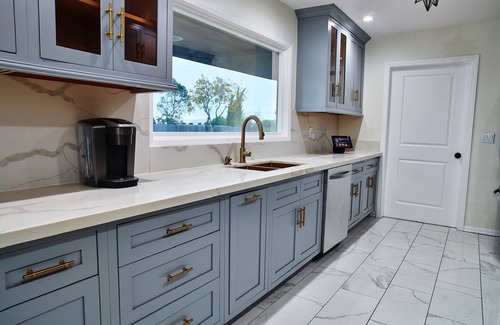 View Park-Windsor Hills House | Charming 3-bedroom house with AC and Pool in awesome View Park-Windsor Hills