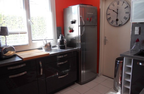 L'Isle-sur-la-Sorgue Villa | Charming villa with pool near downtown in quiet area.