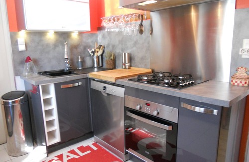 L'Isle-sur-la-Sorgue Villa | Charming villa with pool near downtown in quiet area.