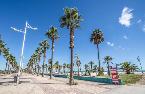 Burriana Apartment | Charming vacation apartment not far from the coast in Borriana.