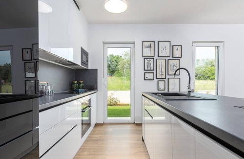 Valica Villa | Charming Villa Audrey with an outdoor pool