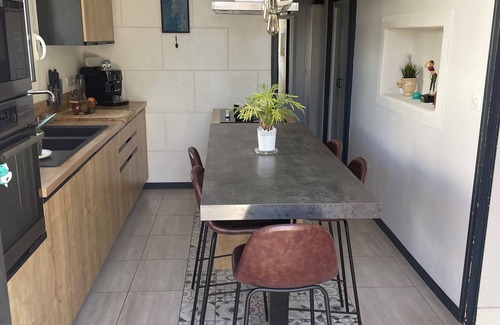 Ardillieres Condo | Charming villa - Heated pool and electric vehicle charging station