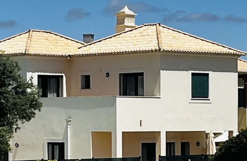 Burgau Villa | Charming villa in the Algarve with private swimming pool nearby beach