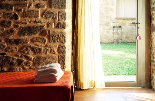 Castel Focognano Villa | Charming Villa in Tuscany with private heated pool, large panoramic garden