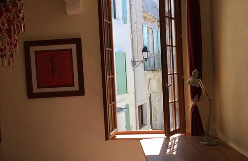 Puisserguier House | charming village house with every comfort and pool