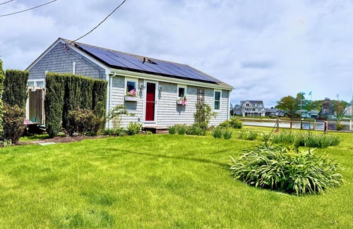 Snug Harbor House | Charming Waterfront Island Bungalow with DOCK in Narragansett!