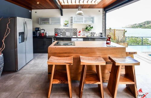 Le Robert Villa | Charming waterfront villa, labeled "4 * tourism furnished"