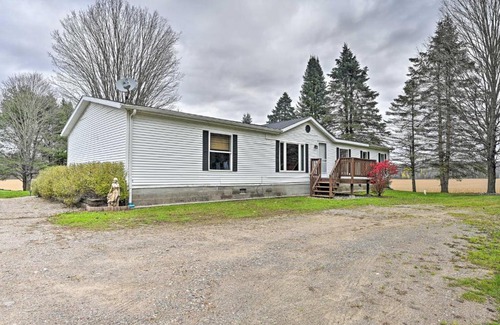 White Lake House | Charming White Lake Homestead with Fire Pit!
