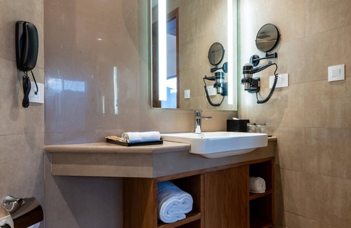 Leh Hotel | Charmwood Hotel