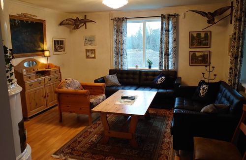 Trollhattan Municipality Ski Chalet | Charmy house with the nature just around the corner | SE08008