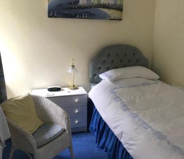 Dorking Bed & Breakfast | Chart House Bed and Breakfast
