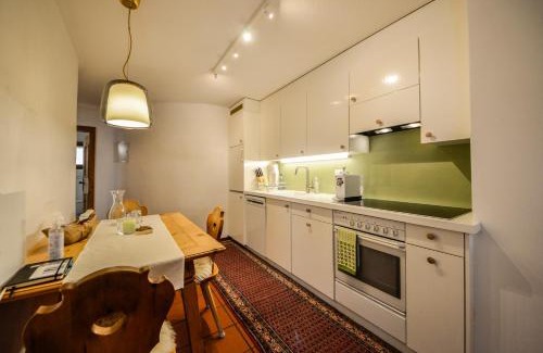 Valchava Apartment | Chasa Curtins