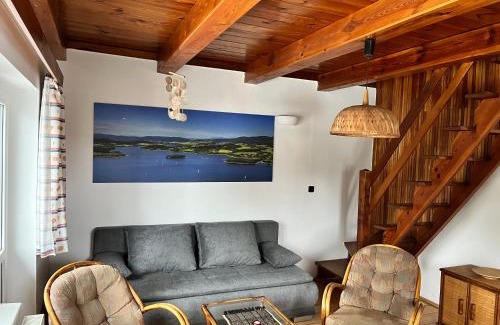 Karlovy Dvory House | Chata Hůrka