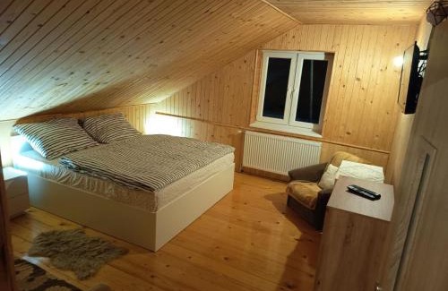 Lekarovce House | Chata na hradzi
