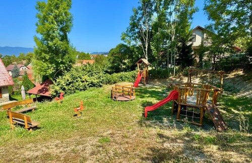 Turcianske Jaseno House | Chata Stará škola Hôrka