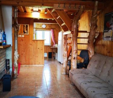 Oscadnica Ski Chalet | Chata TICHA