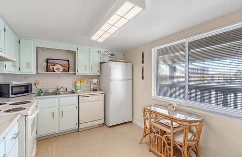 Point East Condo | Chateau by the Sea 31B Beautiful ocean view