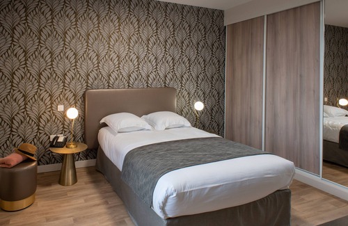 Pin-Balma Hotel | Chateau Camas