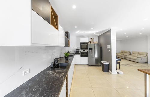 Mateh Yehuda House | Chateau Gabriel 6 BR Villa w Heated Pool