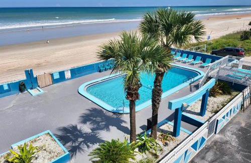 Bostroms Lower Ormond Beach Resort | Chateau Mar Beach Resort