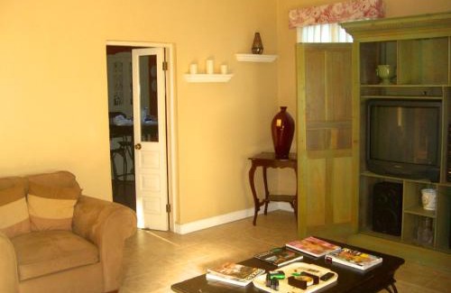 Montego Bay Villa | Chatham Cottage