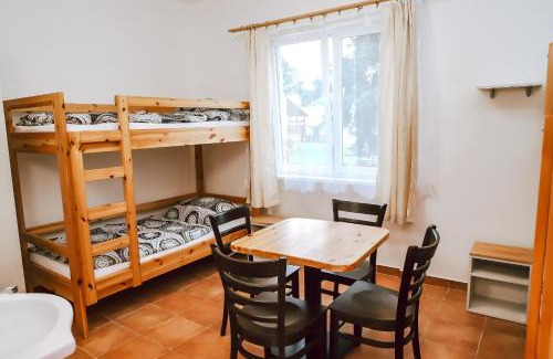 Pnovany Resort | Chaty a Apartmány Hracholusky Kemp Kosatka