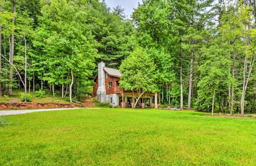Mountain Rest House | Chauga River Cabin Pets Welcome!
