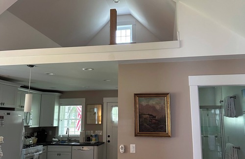 Bemus Point Cottage | Chautauqua Lake Luxurious Cottage on beautiful private 12 acre lakefront Estate