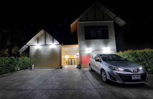 Maret Villa | Chaweng Noi Villa