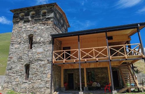 Ushguli House | Chazhashi Guesthouse - Rooms with Private Bathrooms