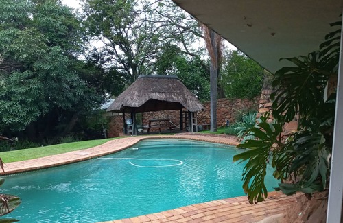 Northcliff House | Cheap Classy Accomodation