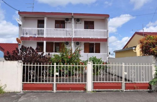 Riviere-Salee Apartment | Cheap Gdes-Vacances in the Caribbean in the Antilles in Riv-Salée in Martiniq