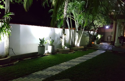Aluthgama House | Cheap Vacation Rental, Vacation in Srilanka, 1-8 Person