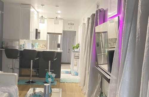 Lake Worth House | Cheerful 2x2, Jet Tub & Sleep Number bed, Lake Worth Beach.
