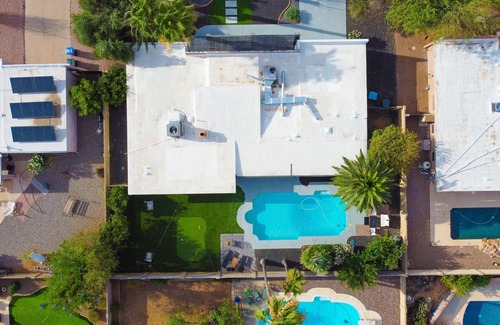 Raskin Estates House | Cheerful 4 bedroom with pool!