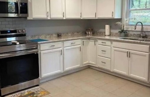 Vestal Cabin | Cheerful 4 rooms Cabin with 2 bath near BU