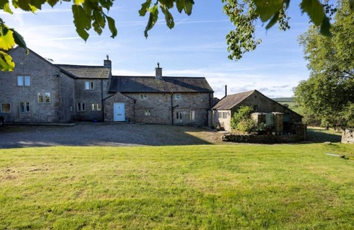 Fourstones Near Bentham House | Cheerful Family Home in Rural Lancashire