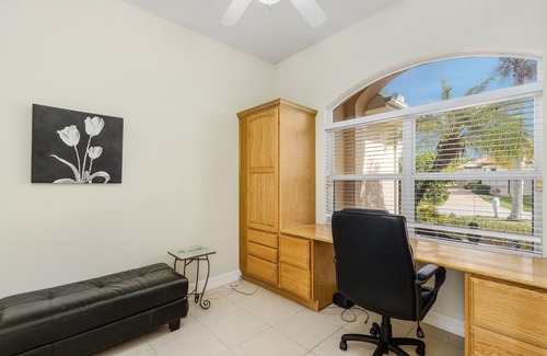 Pelican House | Cheerful Home-3 bedrms 2 bathrms, office, dining, liv rm kitchen & heated pool