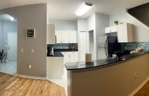 Thonotosassa House | Cheerful-Spacious Townhome