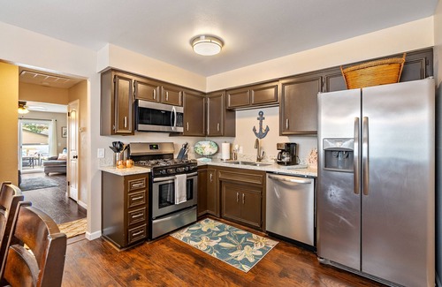 Grover Beach House | Cheerful Villa del Sol – 2BR duplex near Pismo & Oceano Dunes, Walk to Sand